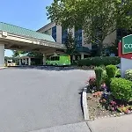 Courtyard By Marriott New York Laguardia Airport