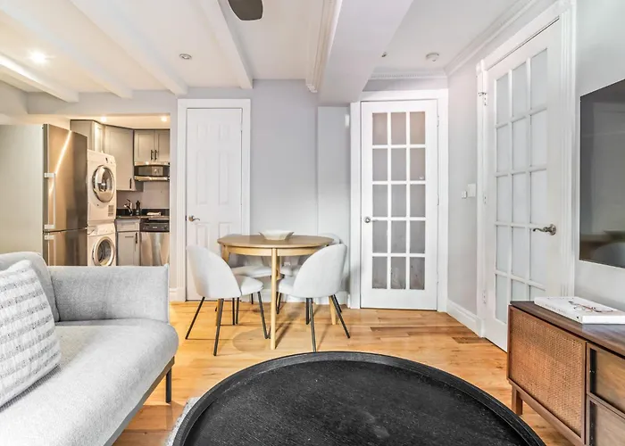 Charming 2Bed 1Bth Apt