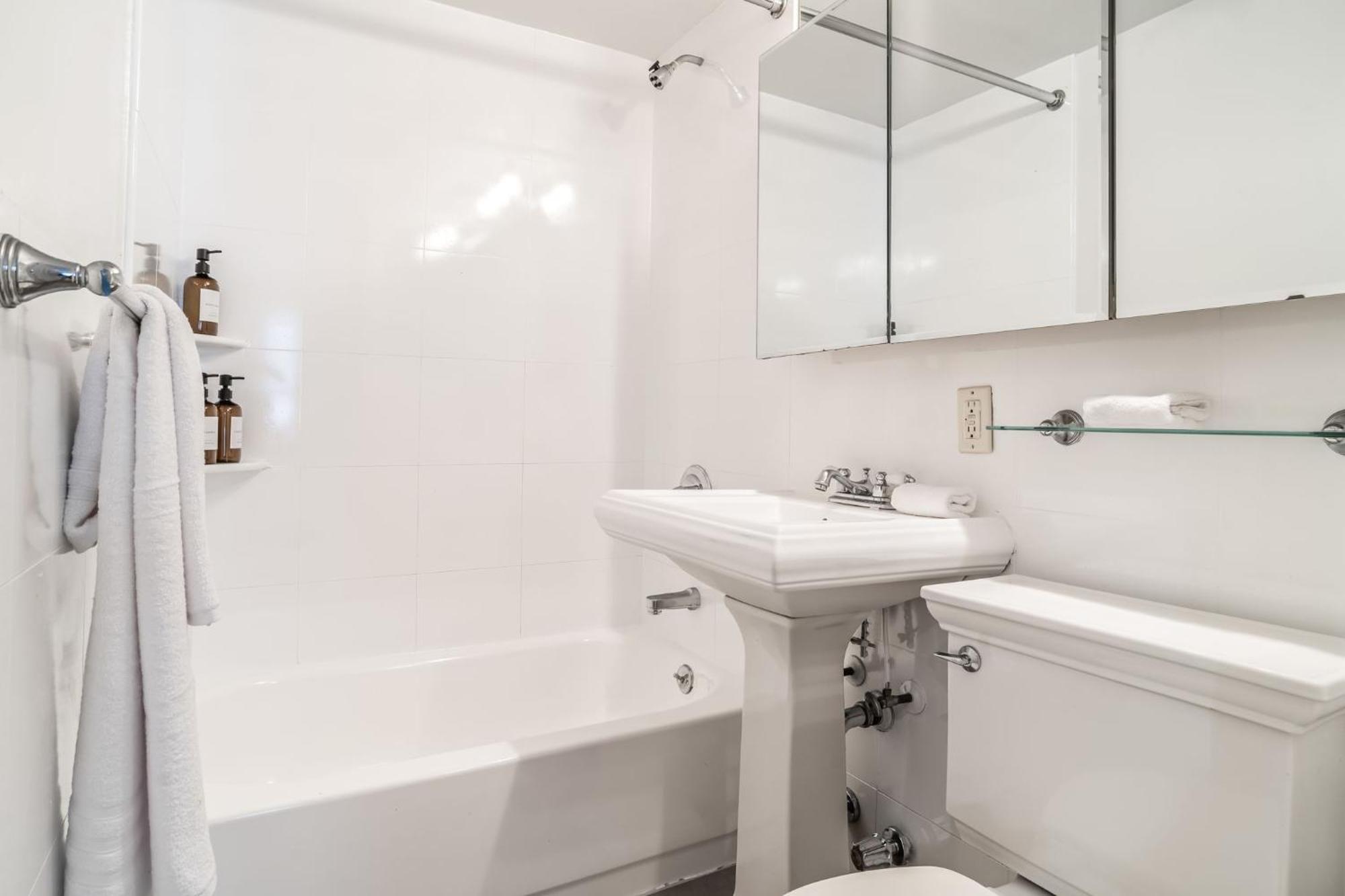Apartment Charming 2bed 1bth Apt New York