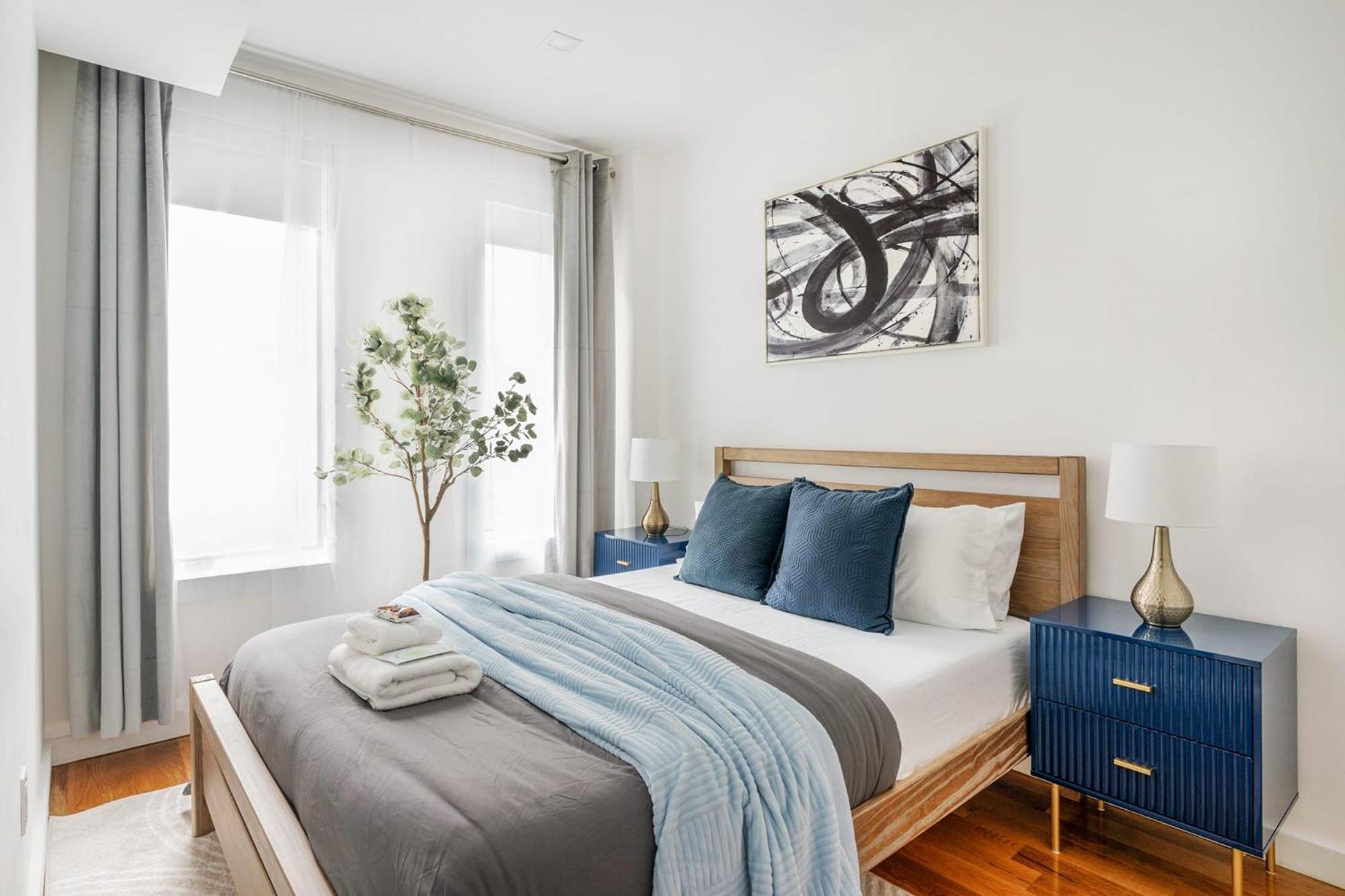 13-3 I Brand New 4br 3bth Duplex Private Roof Deck Apartment *
