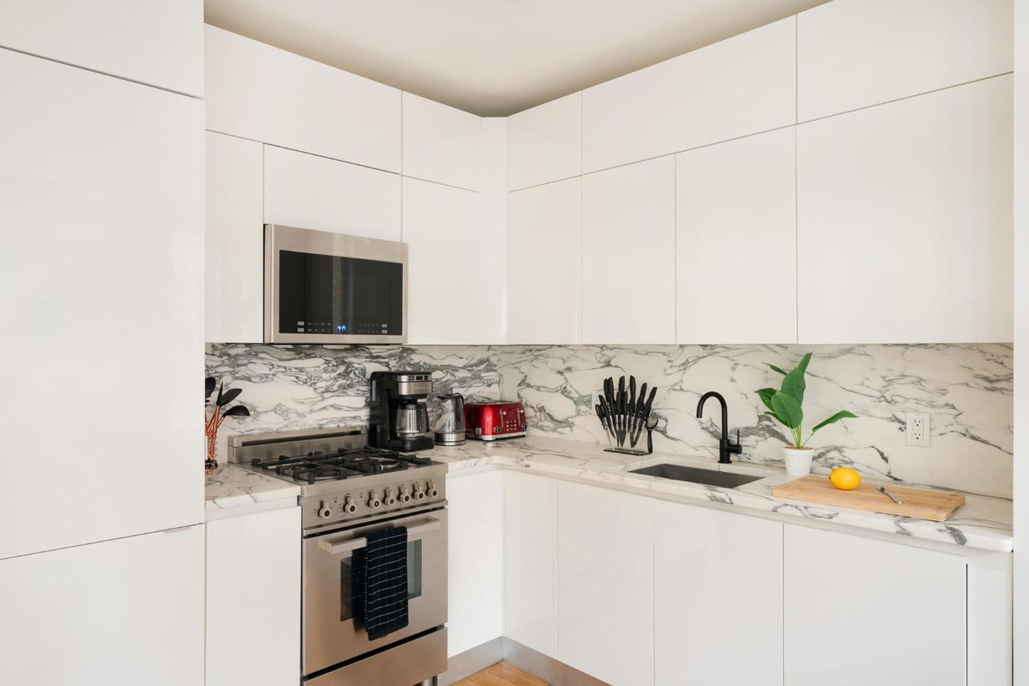 13-3 I Brand New 4br 3bth Duplex Private Roof Deck New York
