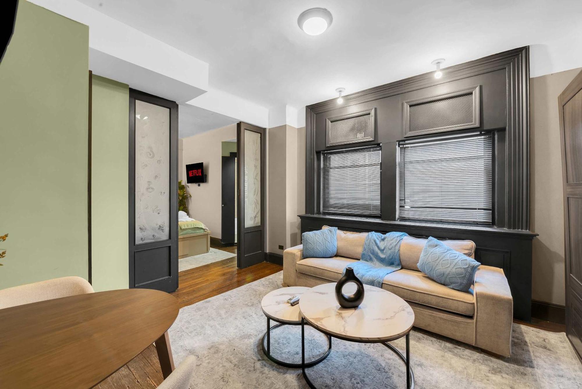 Centrally Located In Nyc Walk To Time Square New York