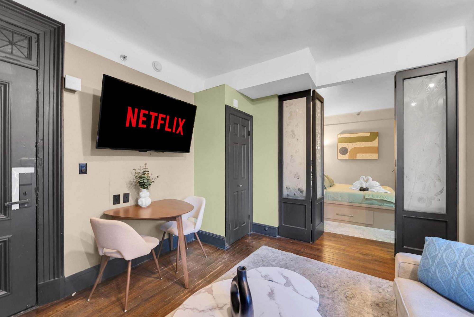 Apartment Centrally Located In Nyc Walk To Time Square