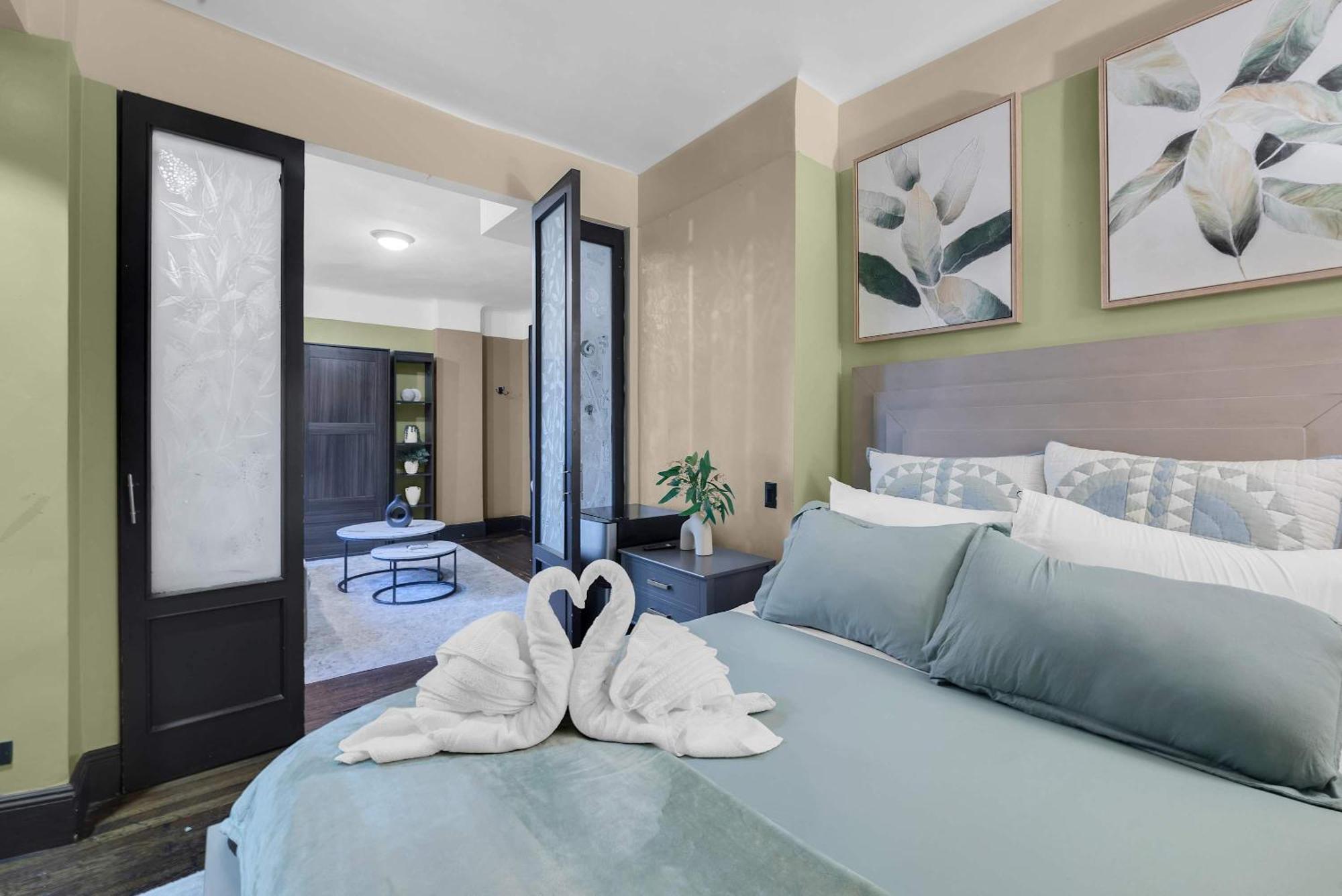 Apartment Centrally Located In Nyc Walk To Time Square