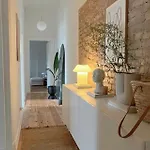 Cozy Nyc Urban Stay