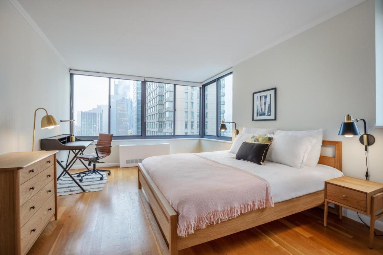 Apartment Midtown 2br W Pool Gym Parking Nr Broadway Nyc-381 *