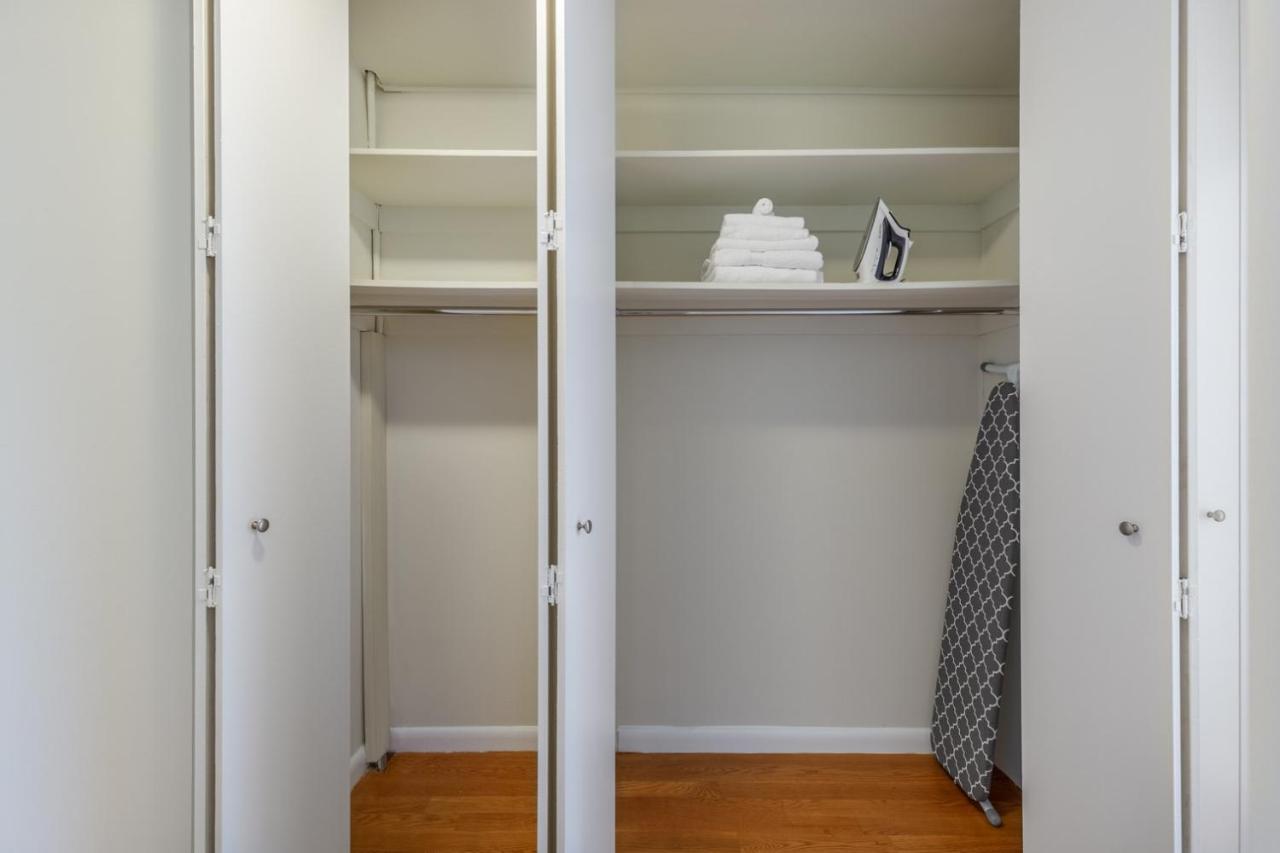 Apartment Midtown 2br W Pool Gym Parking Nr Broadway Nyc-381 New York