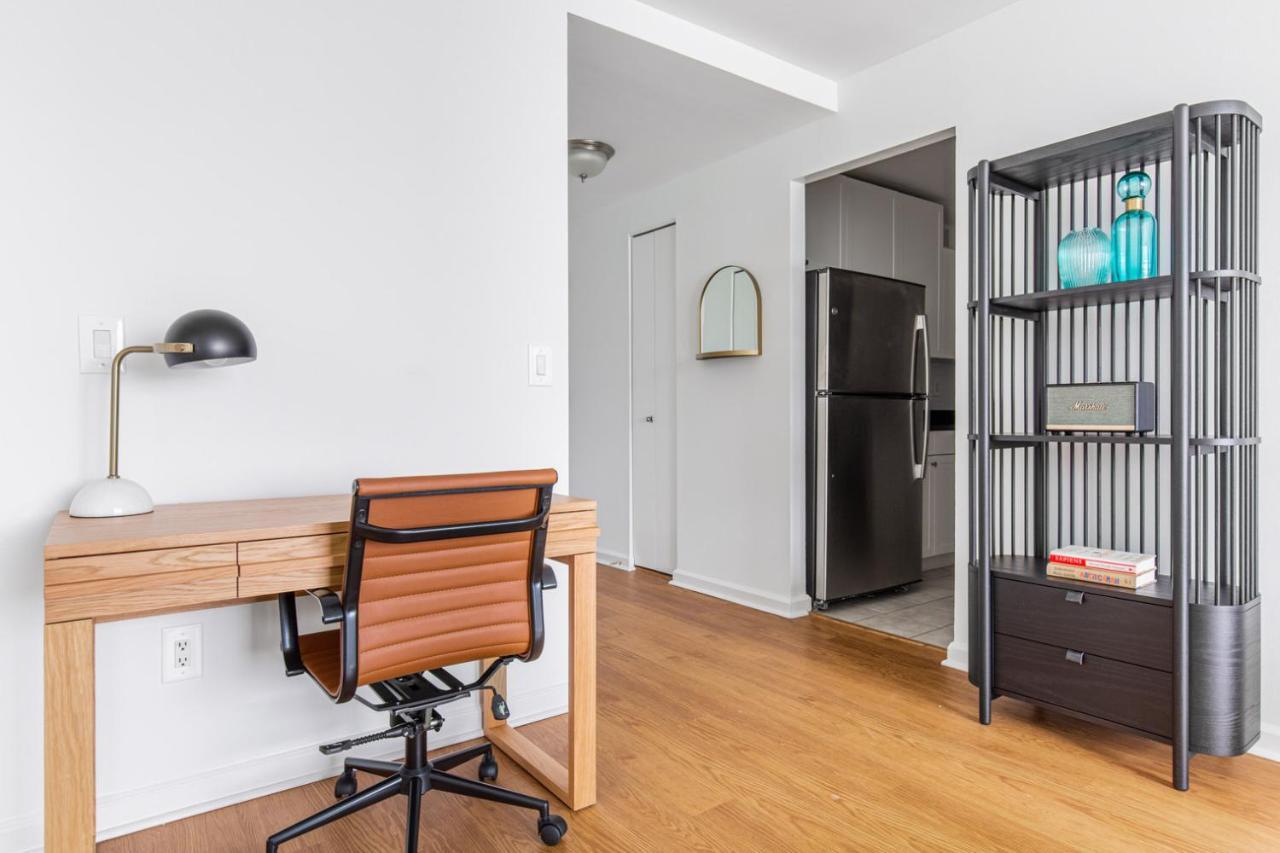Apartment Uws 1br W Doorman Elevator Gym Nr Columbus Cir Nyc-584 New York