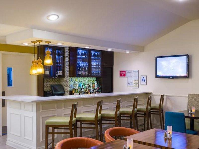Hilton Garden Queens Jfk - Newly Renovated Hotel New York