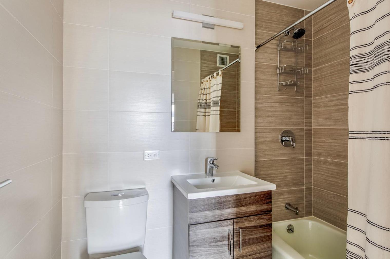 Midtown 2br W Gym Doorman Nr Times Square Nyc-1400 *