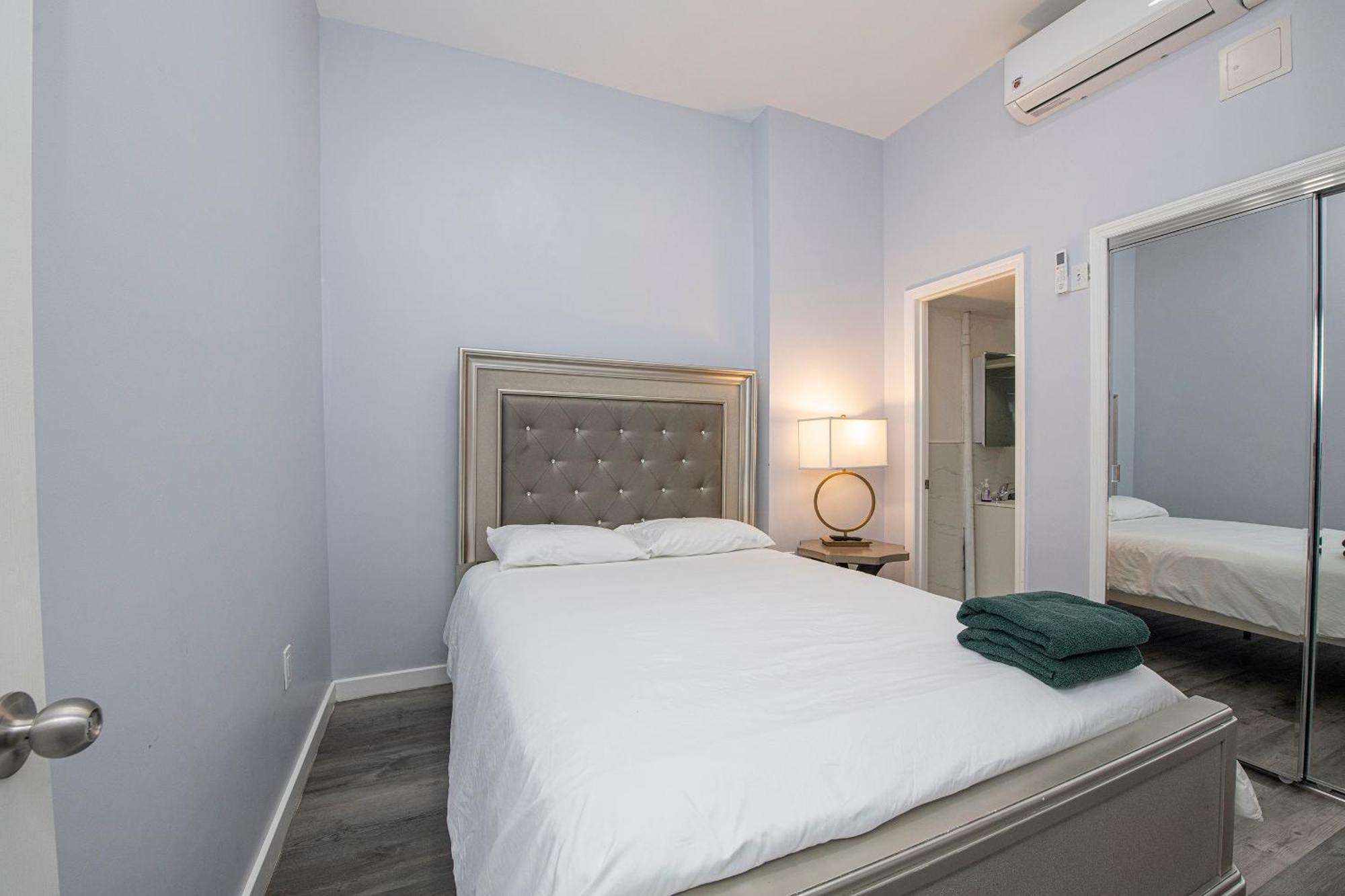 Spectacular Times Square 5 Bedroom Duplex Oasis Apartment New York