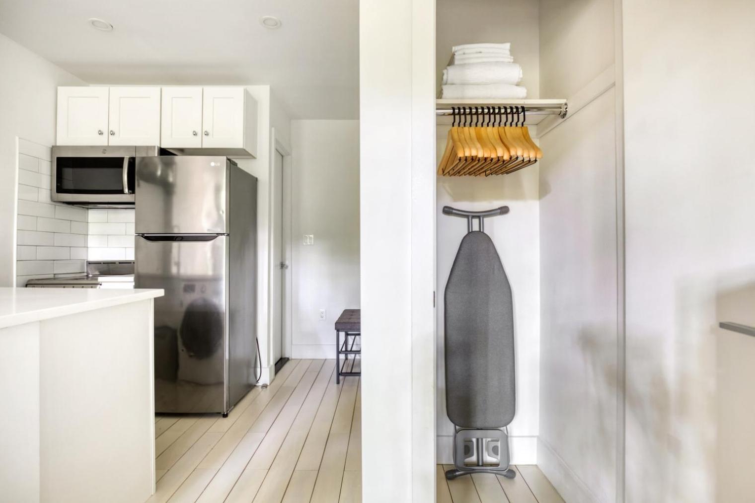 Apartment E Village W Wd Nr Tompkins Sq Park Nyc-878 *