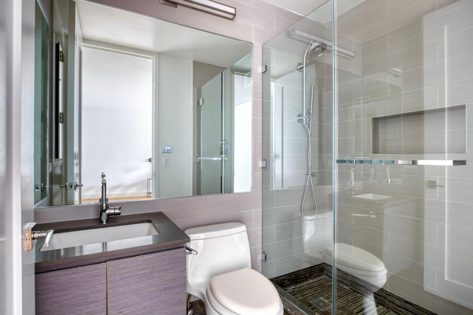 Upper E Side 2br W Gym Wd Nr The Met Nyc-298