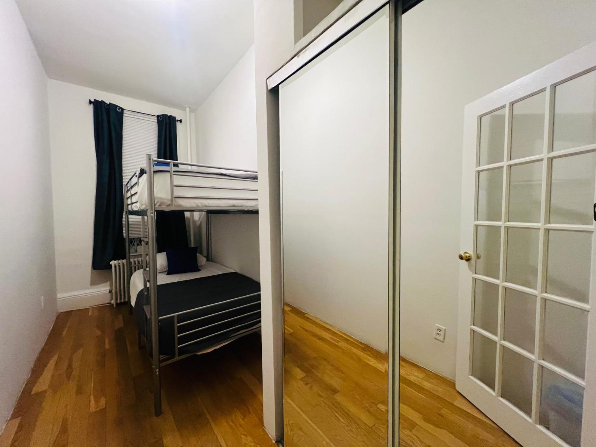 Apartment Piers