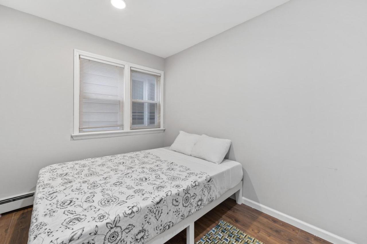 The Rainforest I Sleeps 16 20m To Nyc Free Parking Holiday home New York