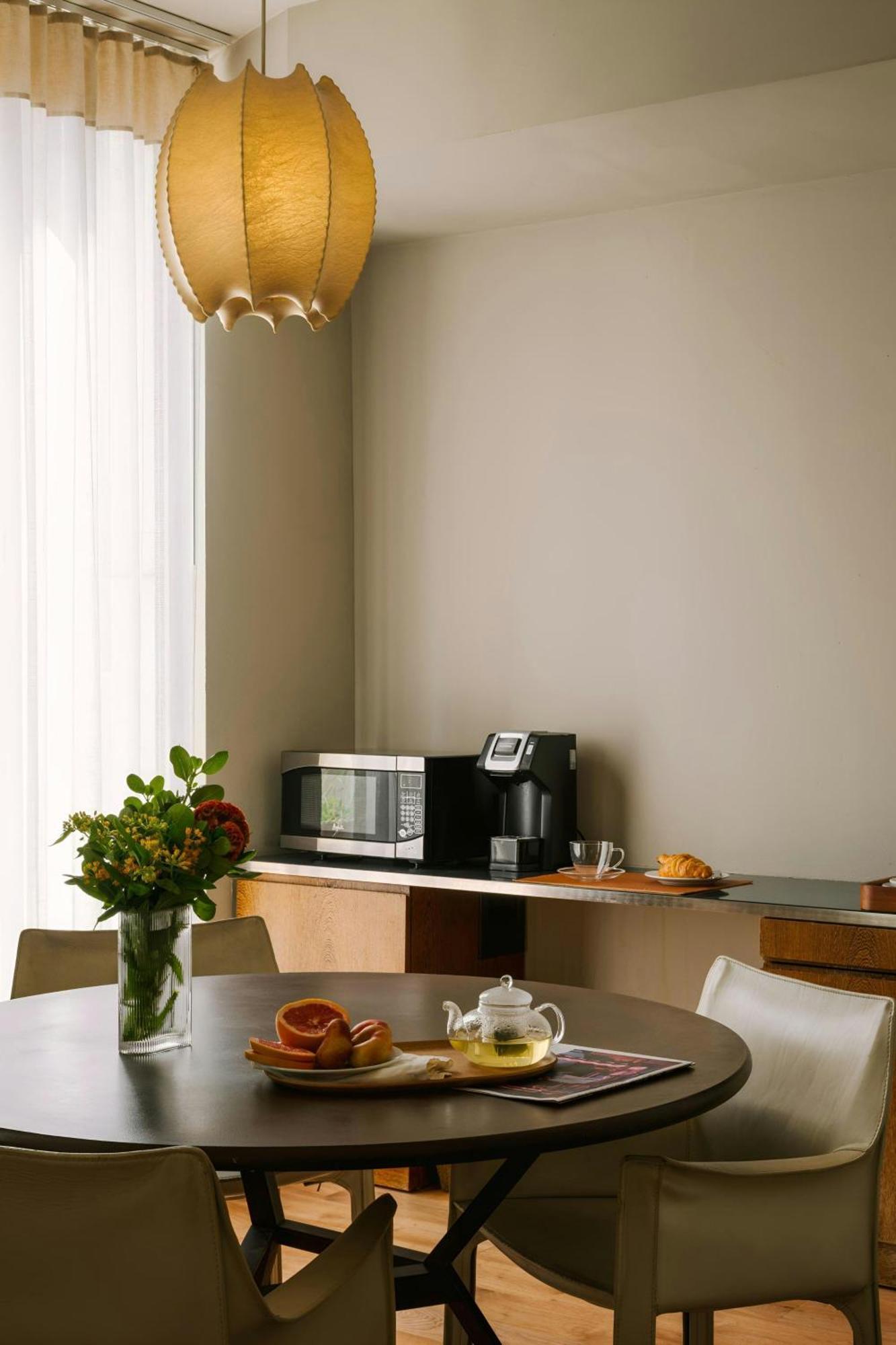 Chambers Hotel Central Park South, Sonder New York