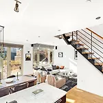 Luxurious 4 Bedroom Penthouse