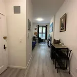 Holodek Apartments:Upper East Side
