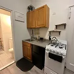 Holodek Apartments:Upper East Side