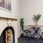 Apartment 332: Hells Kitchen