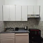 Large Room In Charming Townhouse