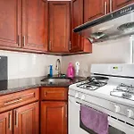 Lower East Side Vintage Cozy 2Bedroom