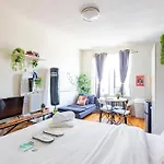 Boho Suite By Delicate Stays Room Only 25 Min To Times Square Near Citi Field, Us Open Shared Bathroom Cat Friendly Only