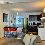 One Bedroom In My Two Bedroom Apt In Chelsea 23 & 7
