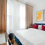 444-1A Beautiful 1Br Midtown West