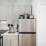 444-4F Newly Furnished Elv 1Br Hells Kitchen