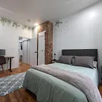 Lavish Downtown Manhattan Oasis In Union Square