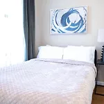 3Br Apt Two Blocks To Central Park Elevator, Laundry, Virtual Doorman