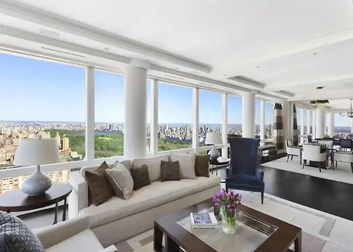Stunning Views Of Manhattan