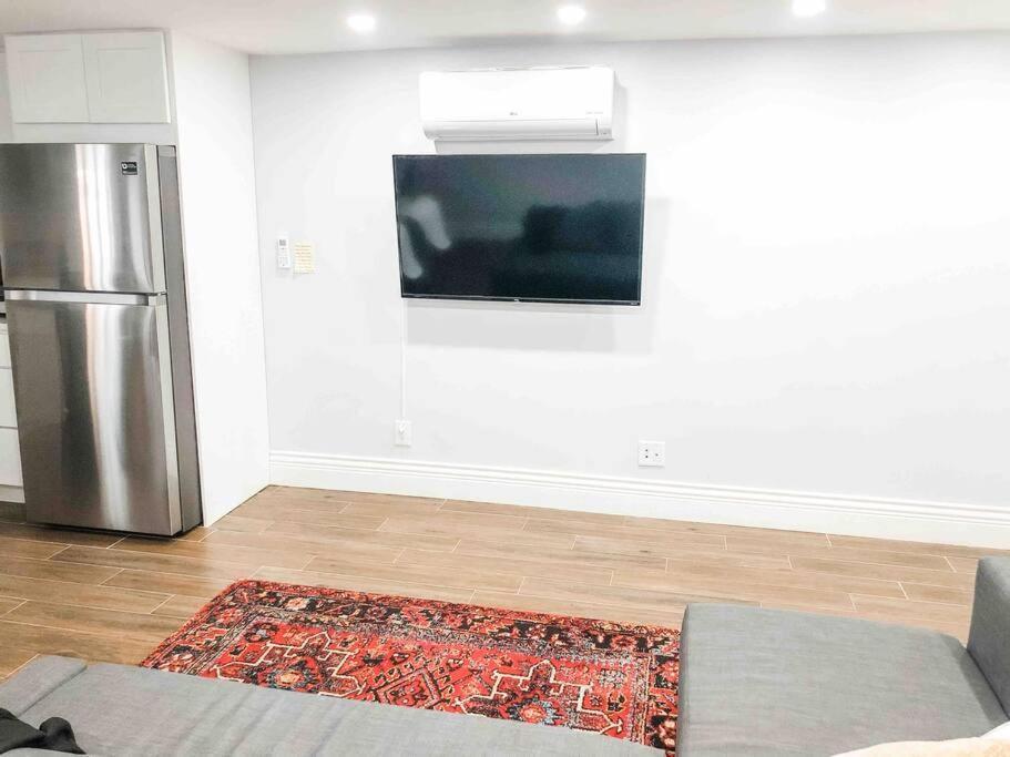Luxury With Backyard + Close Transportation