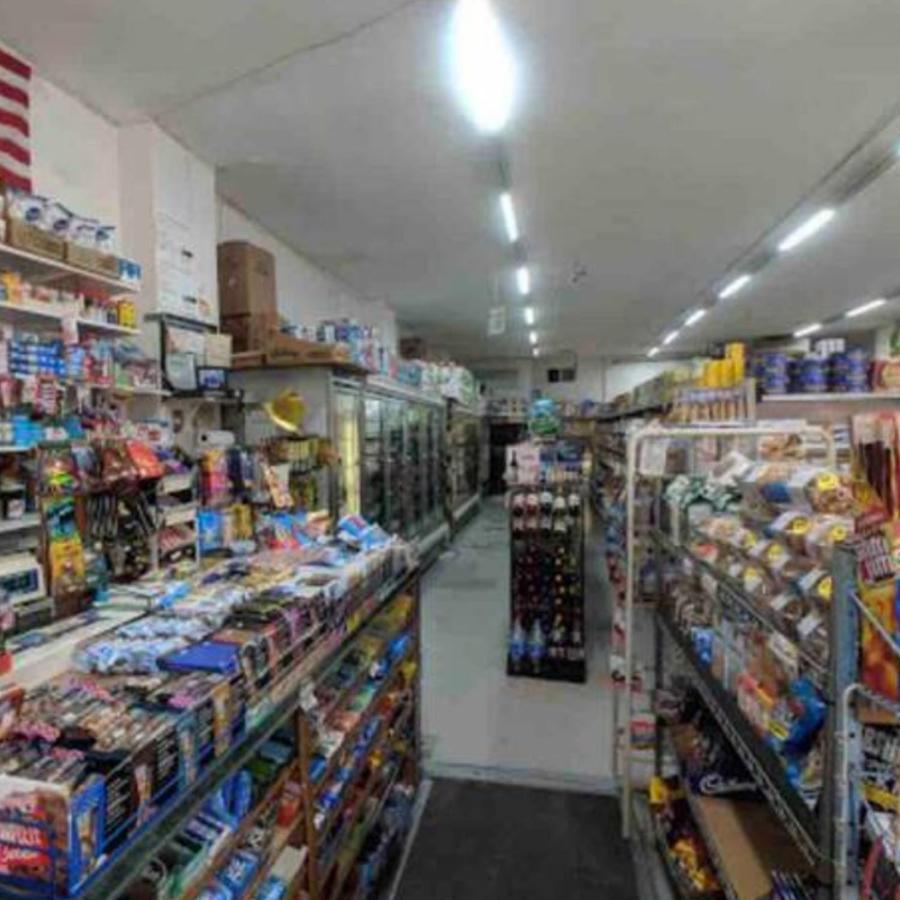 Apartment 67-26 Austin Cove Near Subway, All Shops, Restaurants! Separate Entrance New York
