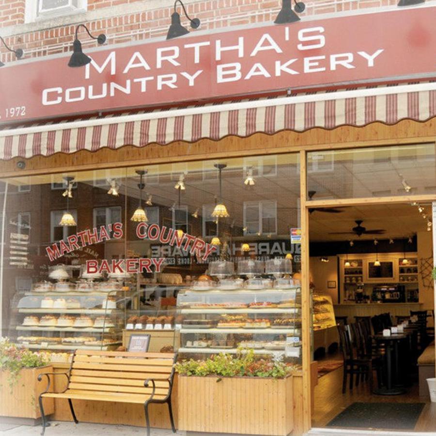 Apartment 67-26 Austin Cove Near Subway, All Shops, Restaurants! Separate Entrance New York