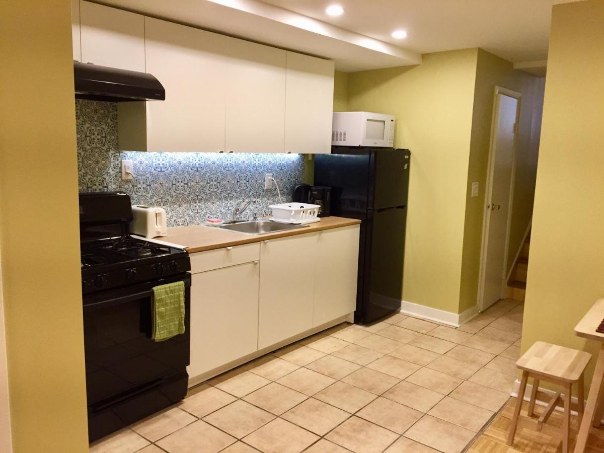 Cozy Multi-leveled Apartment! Apartment