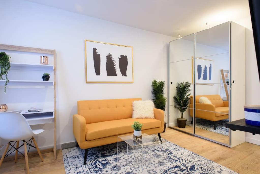 Apartment 69-3d Prime Lower East East Brand New 1br New York
