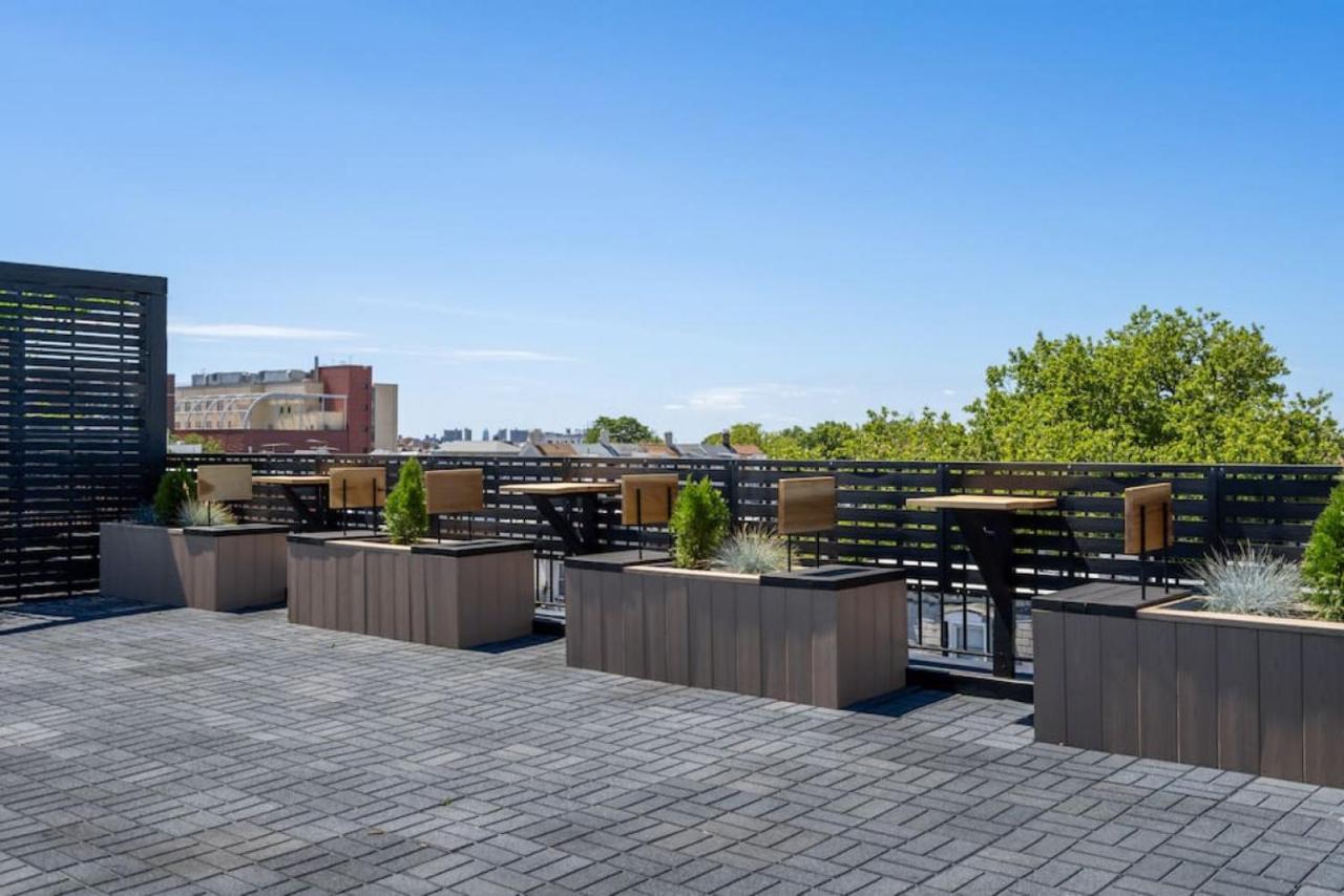 Deluxe Open Concept Loft With Rooftop & Shore Nearby At 