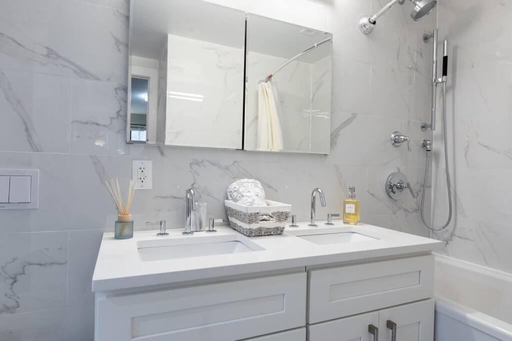 Elegant East Side Apartment