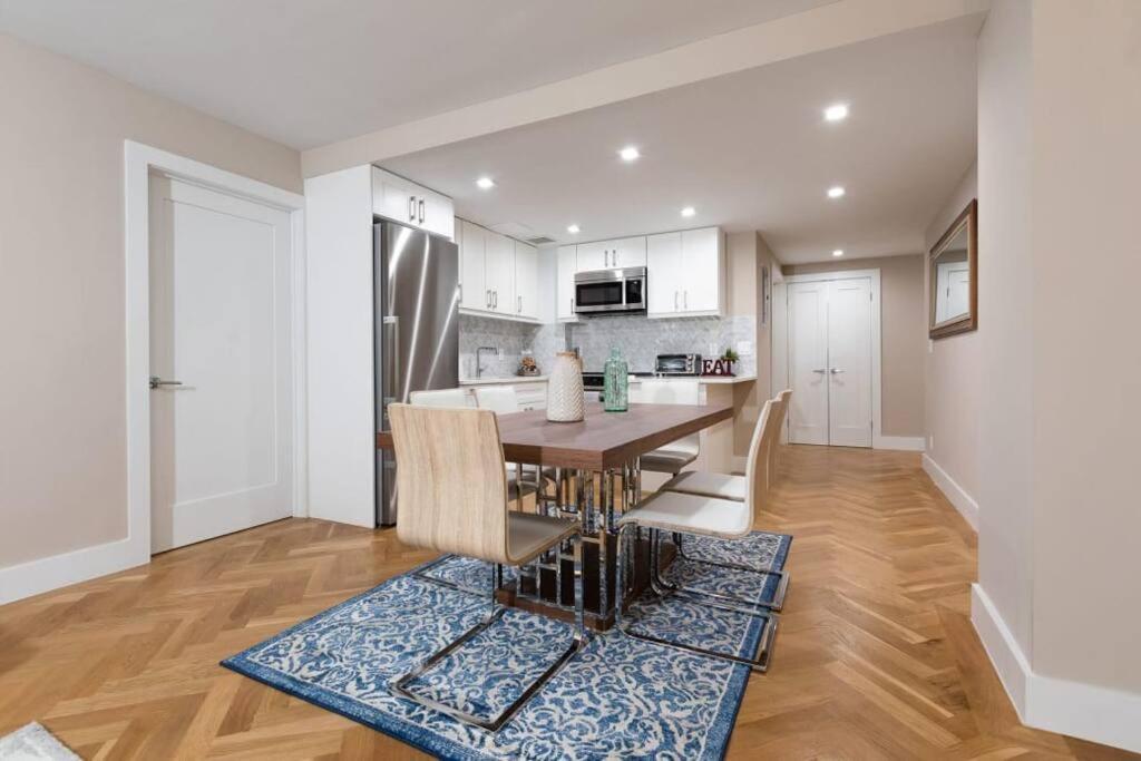 Elegant East Side Apartment *