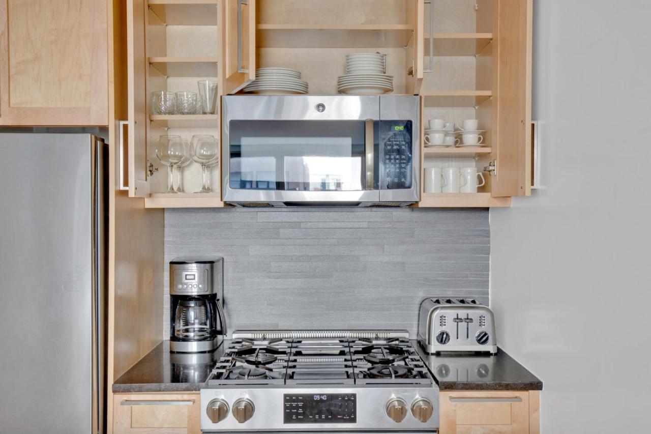 Ues 1br W Gym Rooftop Doorman Nr The Met Nyc-351 Apartment New York