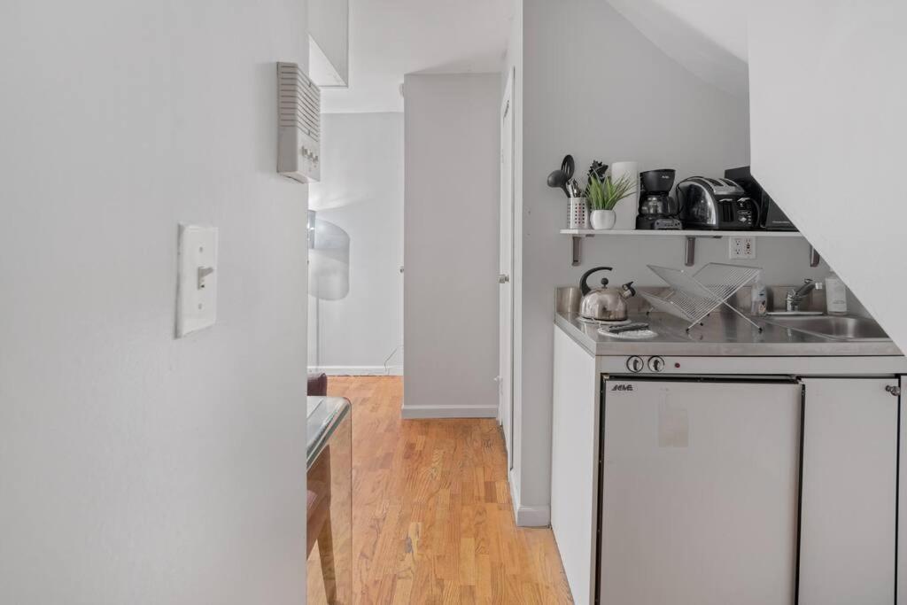 Haven In Times Square & Nearby Restaurants Apartment *