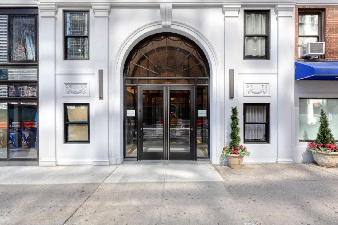 Midtown East 1br W Media Nr Grand Nyc-1169 *