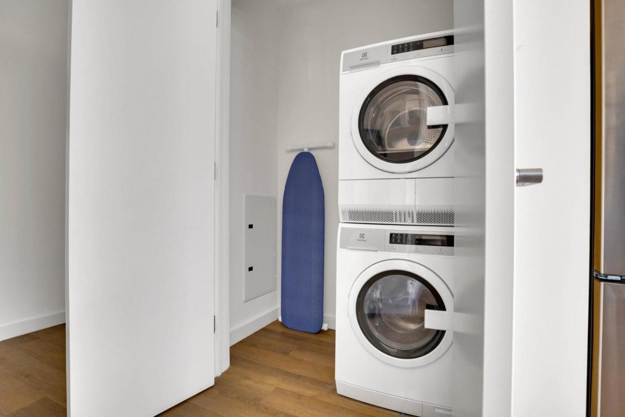 Uws Jr 1br W Elevator Wd Nr Park Nyc-1019 * New York