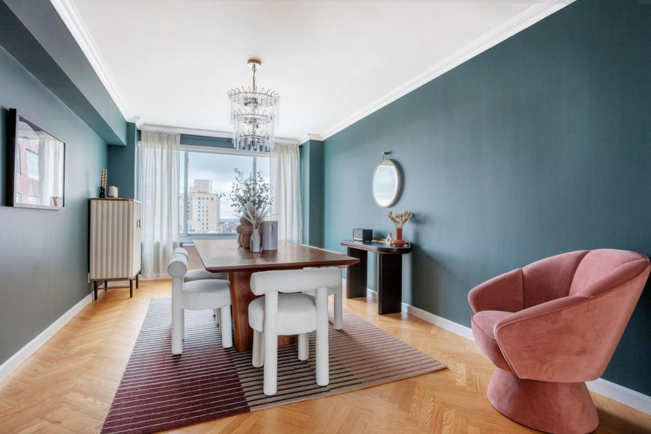 Ues 3br W Balcony Doorman Nr Park Nyc-1192 Apartment