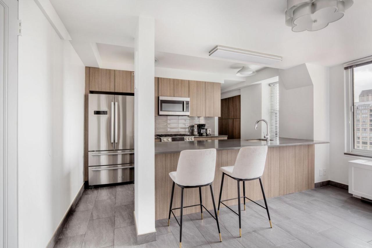 Apartment Ues 3br W Balcony Doorman Nr Park Nyc-1192 *