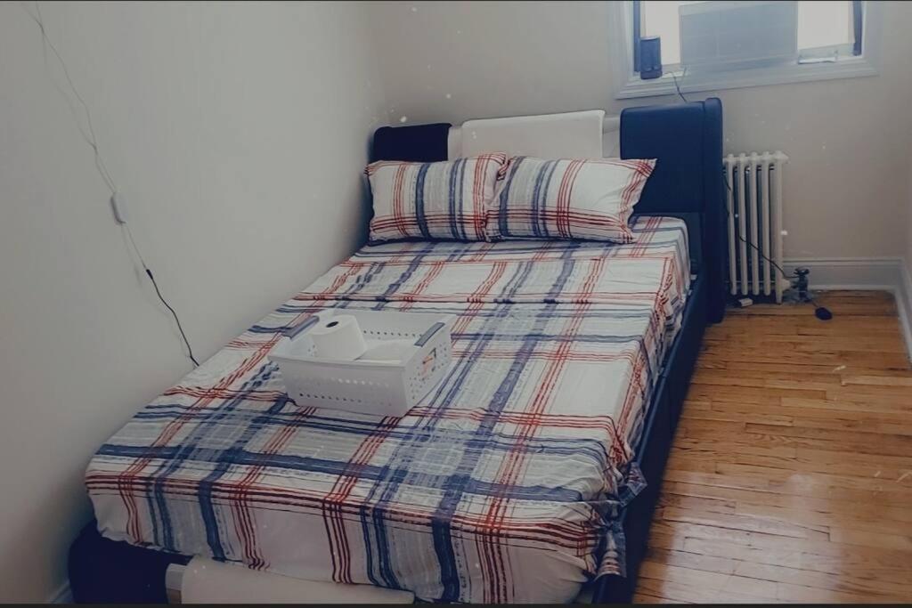 Townhouse In Oakland Gardens Apartment New York