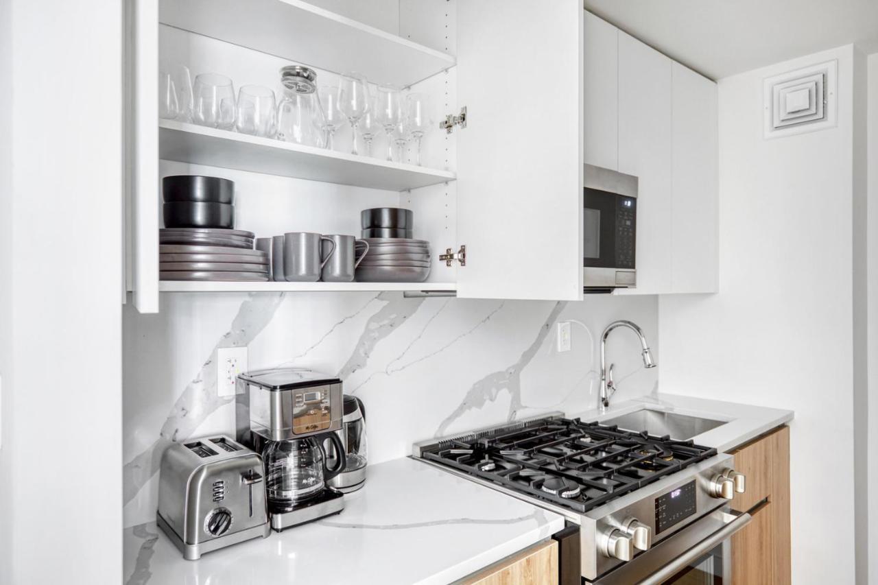 Midtown E W Elevator Nr Park Nyc-635 Apartment