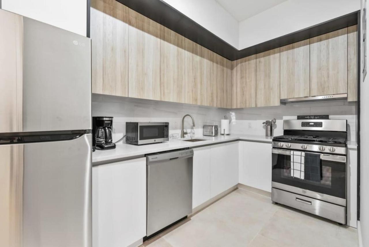 Top Notch 2br Minutes To Central Park